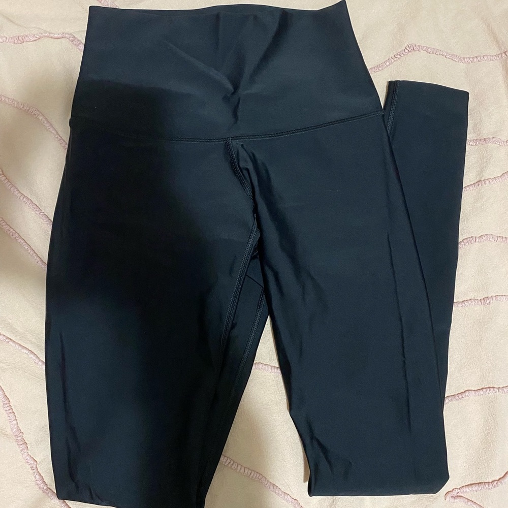 Black lululemon leggings